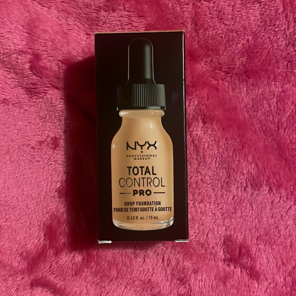 NYX Total Control Pro Drop Foundation